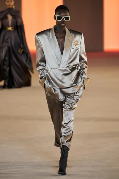 Look 52